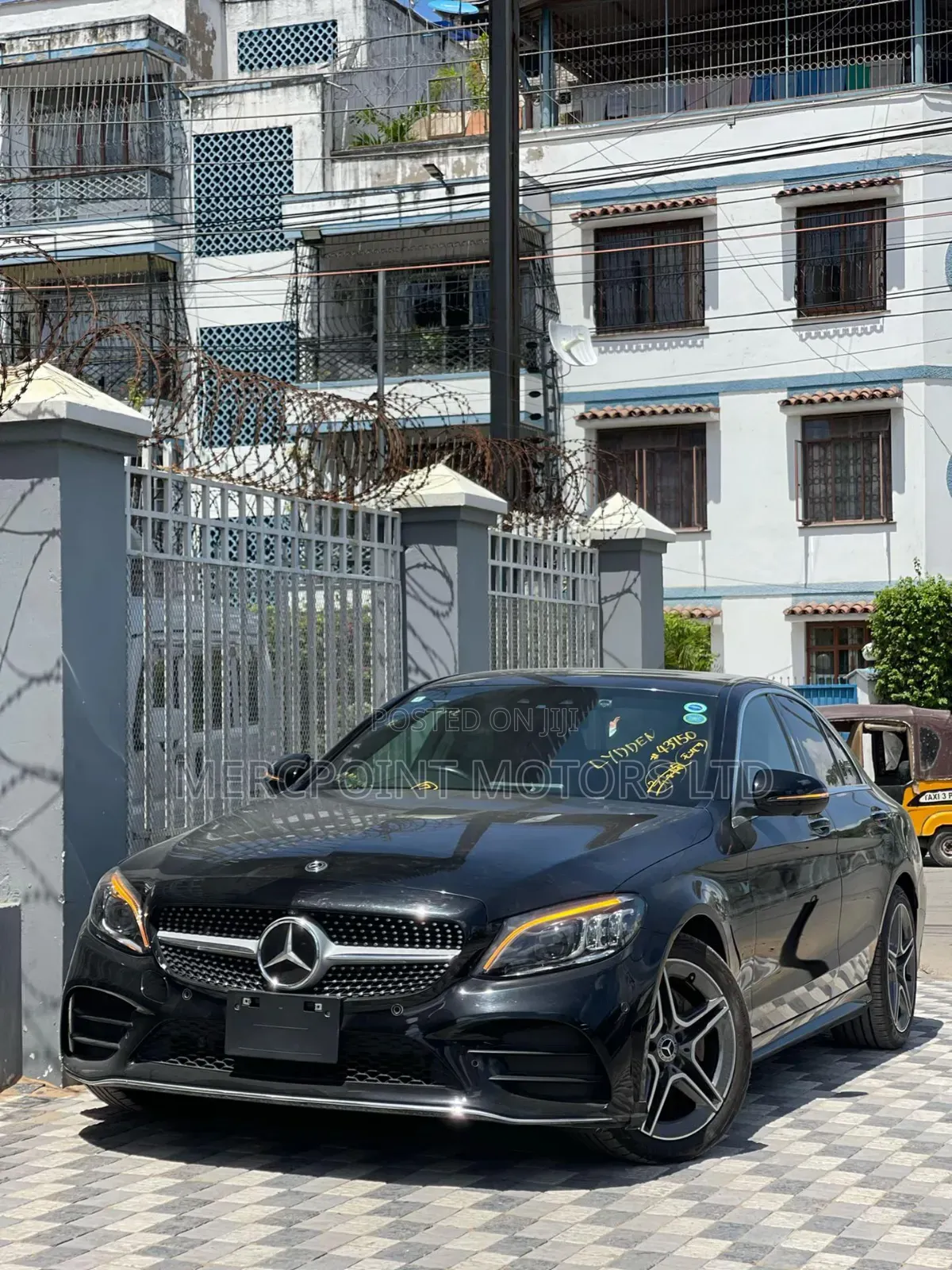 Mercedes-Benz C200 2020 Matt Black