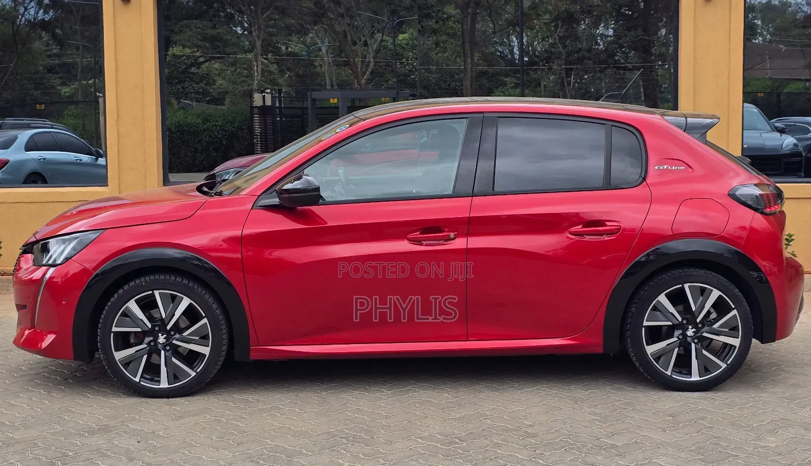 Peugeot 208 2020 Red