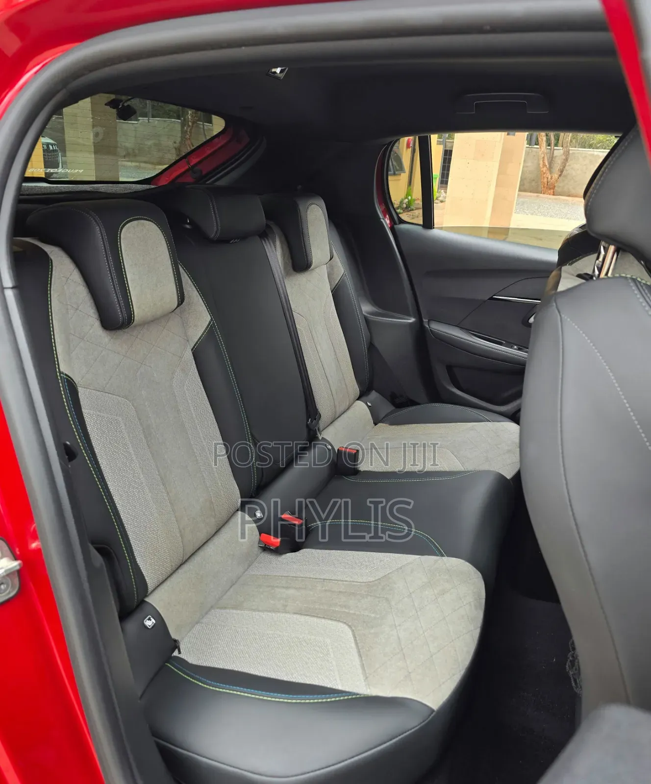 Peugeot 208 2020 Red