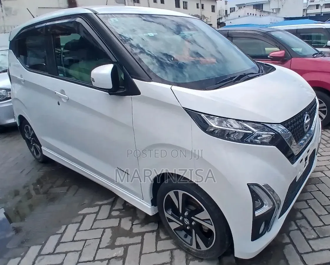 Nissan Dayz 2020 White