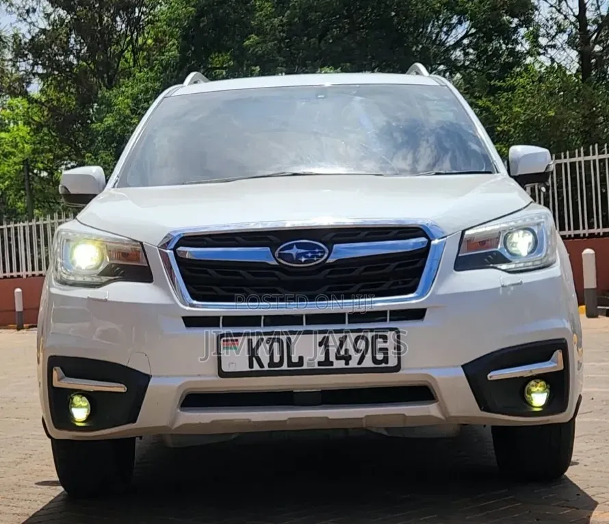 Subaru Forester 2.0XT Premium AWD 2016 White
