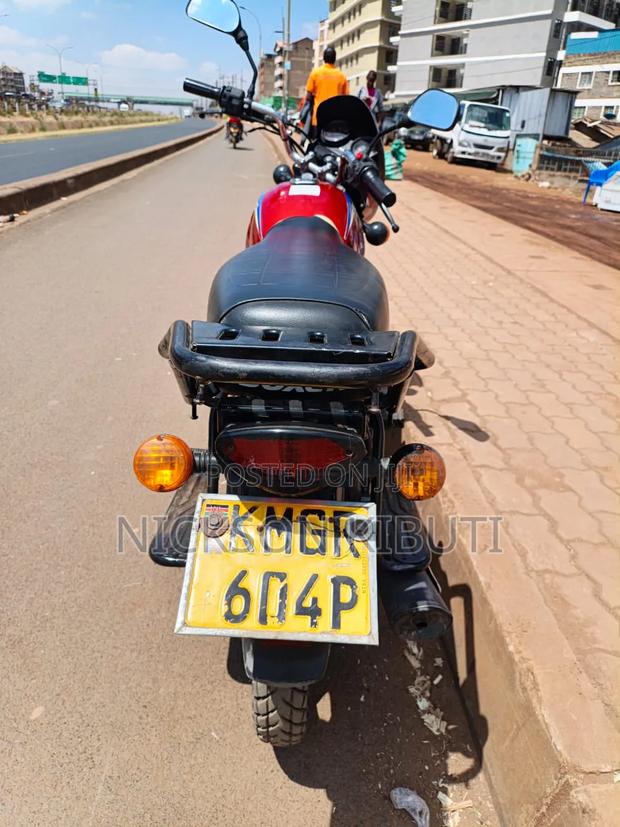 Bajaj Boxer 125 2025 Red - thumbnail 9