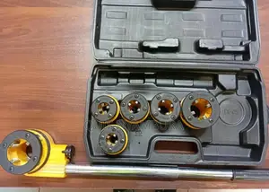 Tolsen Die Stock/ 9pcs Pipe Threading Set