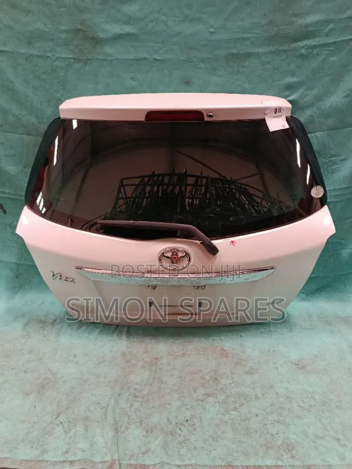 Takl Gate Toyota Vitz Nsp135 2013