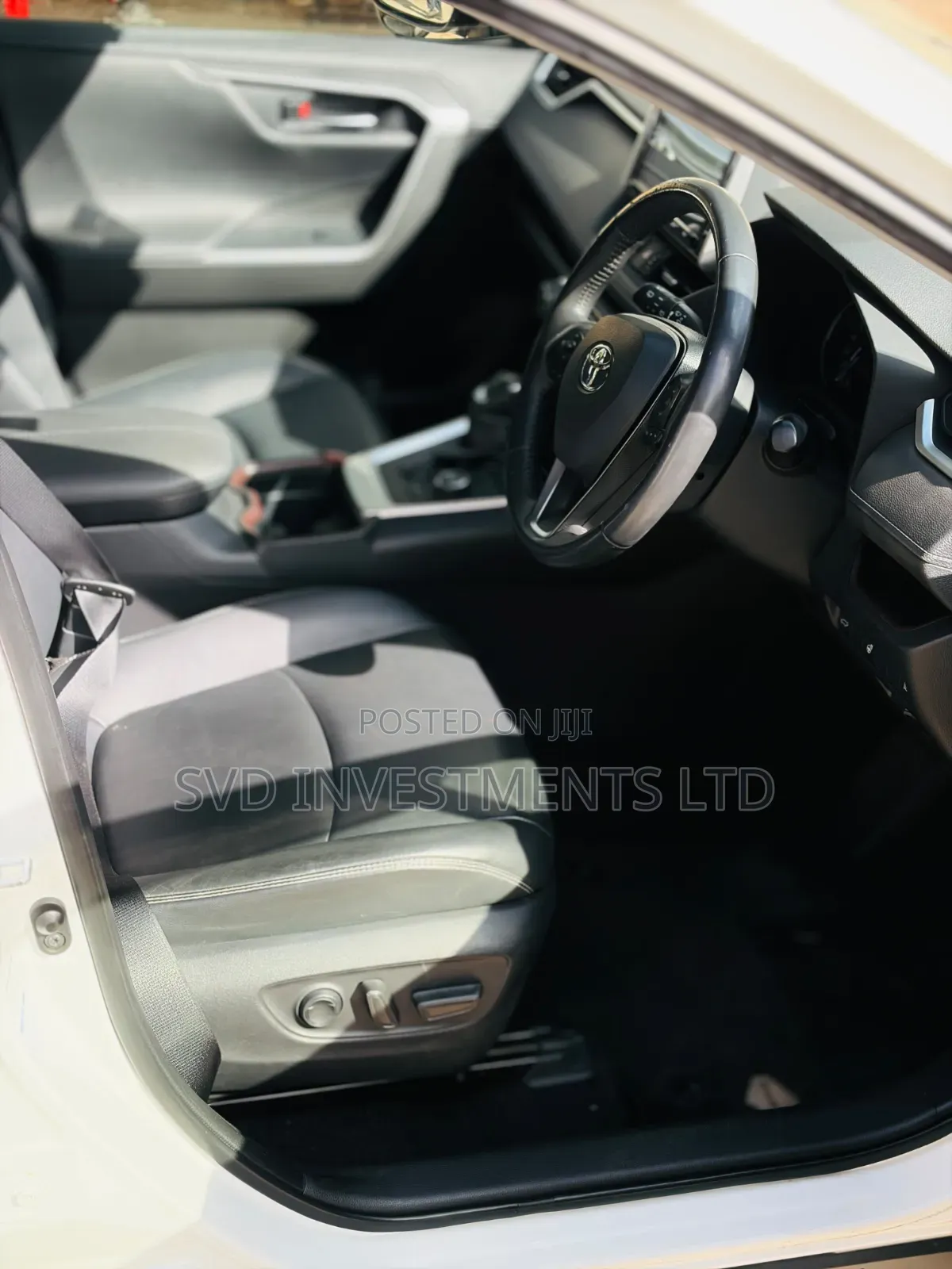 Toyota RAV4 2020 White