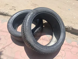 275/45r21 Michelin