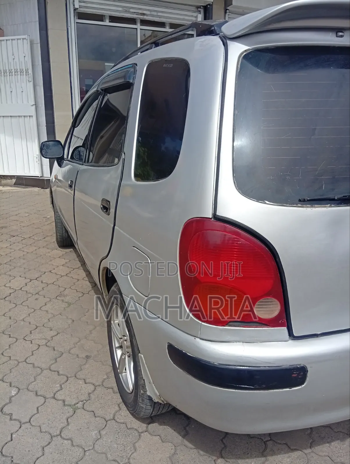 Toyota Corolla Spacio 2000 Silver