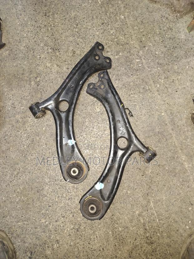 Honda Vezel Control Arm - thumbnail 3