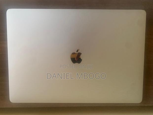 Laptop Apple MacBook Pro 2019 16GB Intel Core i7 SSD 512GB - thumbnail 3