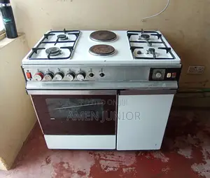 4 Gas + 2 Electric Standing Cooker With Oven