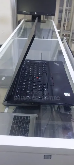 Laptop Lenovo ThinkPad E14 Gen 4 16GB Intel Core i7 SSD 512GB