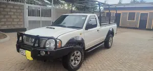 Nissan Hardbody 2016 White