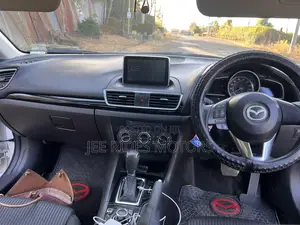 Mazda Axela 2015 White