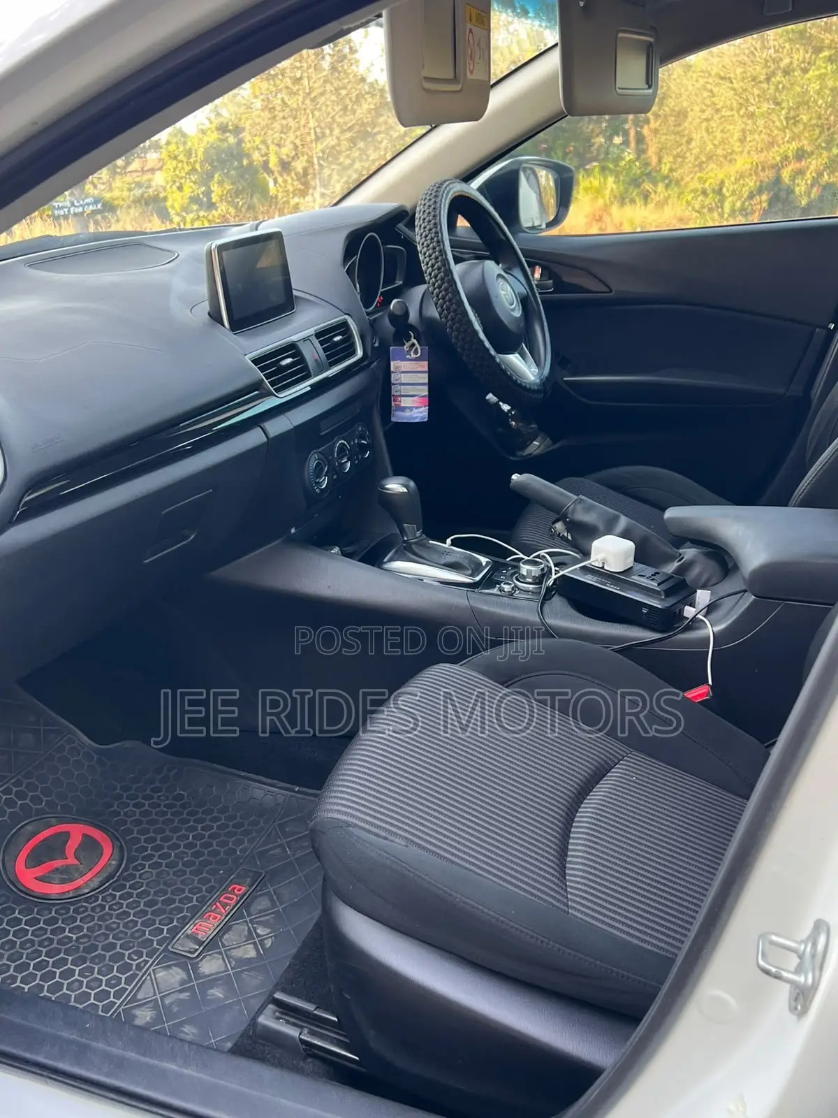 Mazda Axela 2015 White