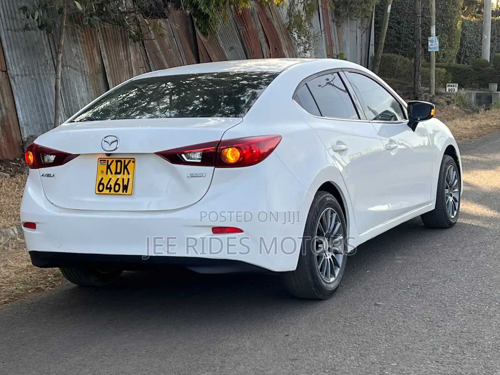 Mazda Axela 2015 White