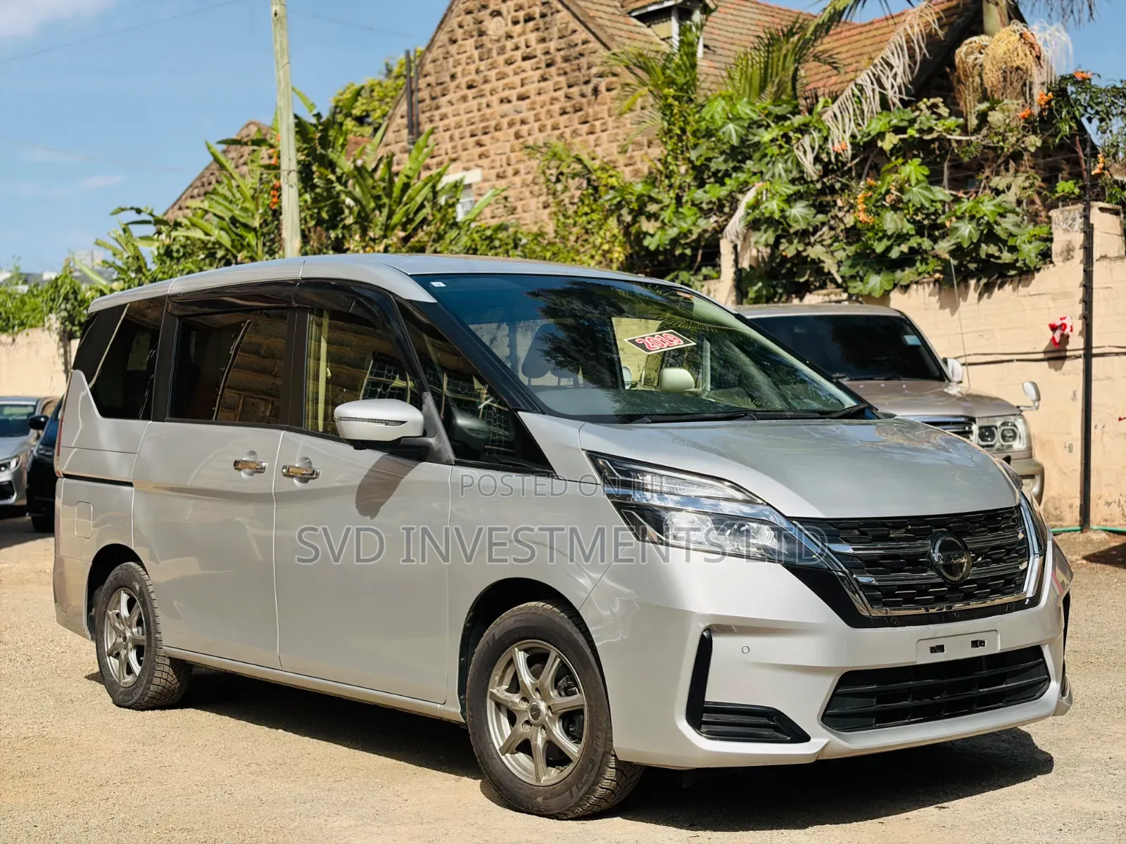Nissan Serena 2019 Silver