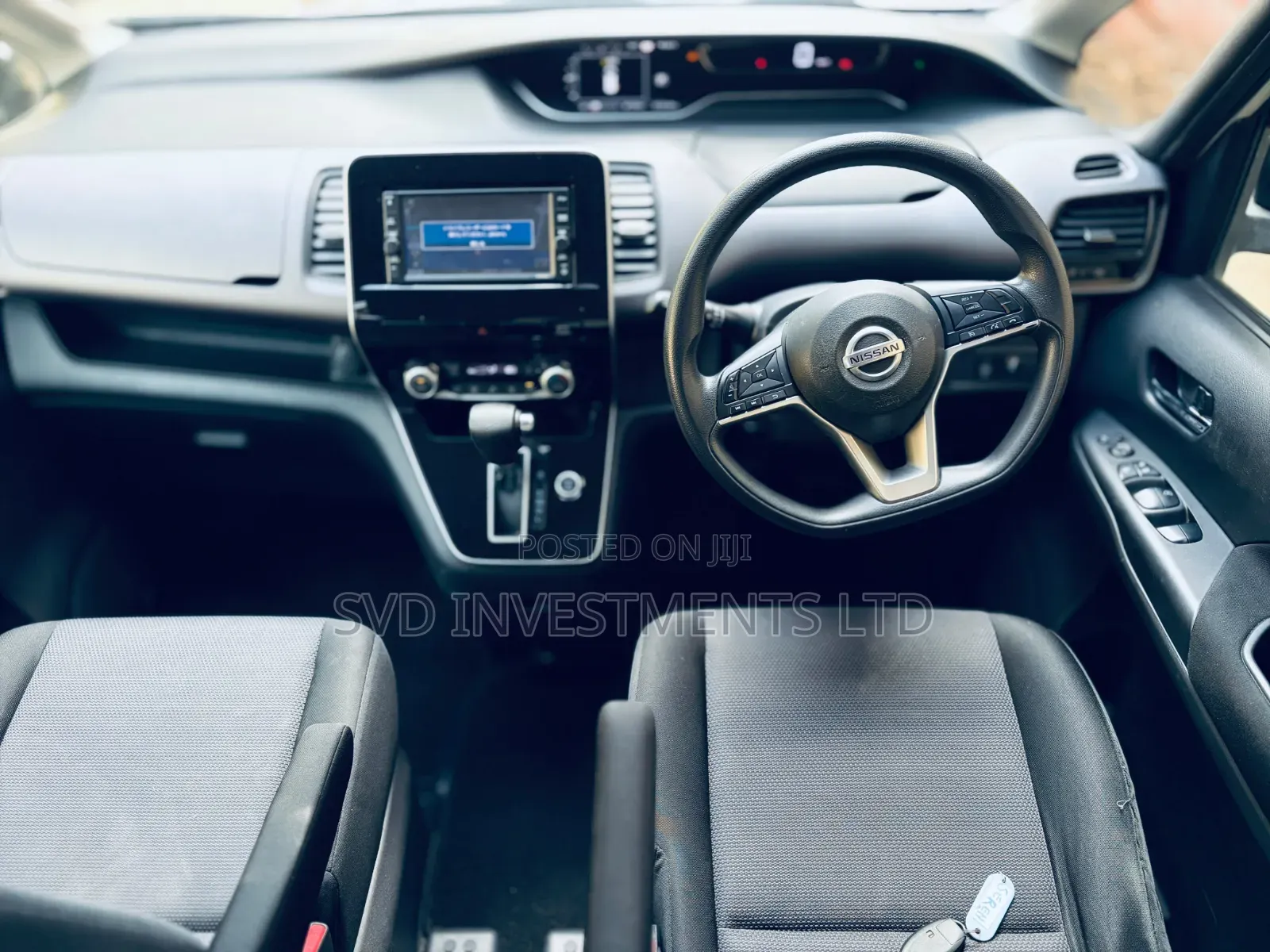 Nissan Serena 2019 Silver