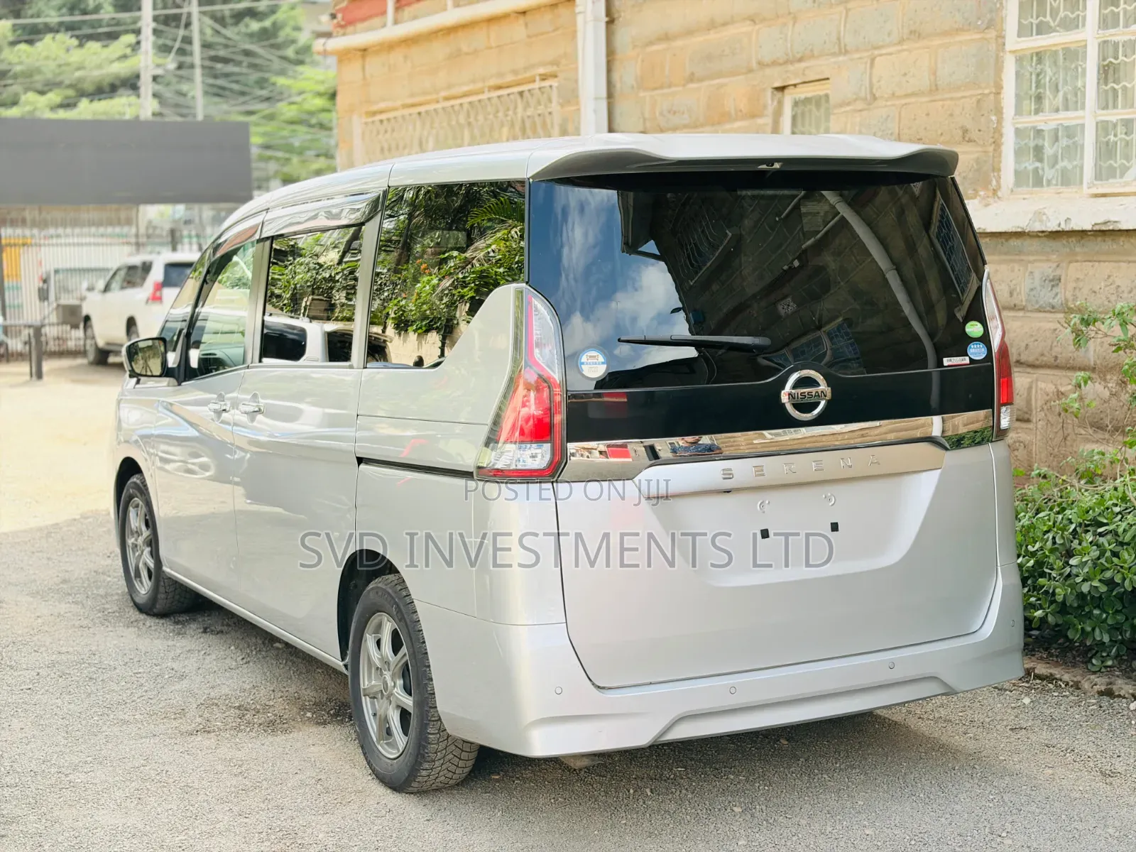 Nissan Serena 2019 Silver
