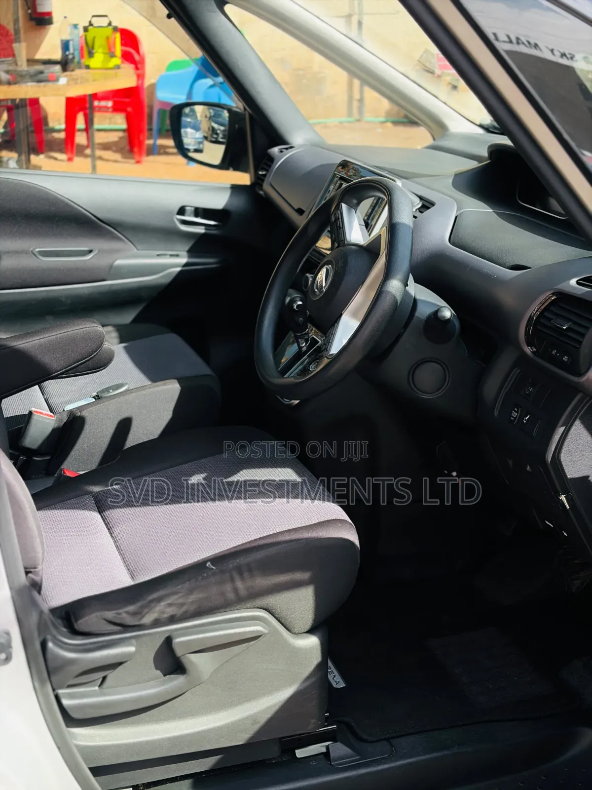 Nissan Serena 2019 Silver