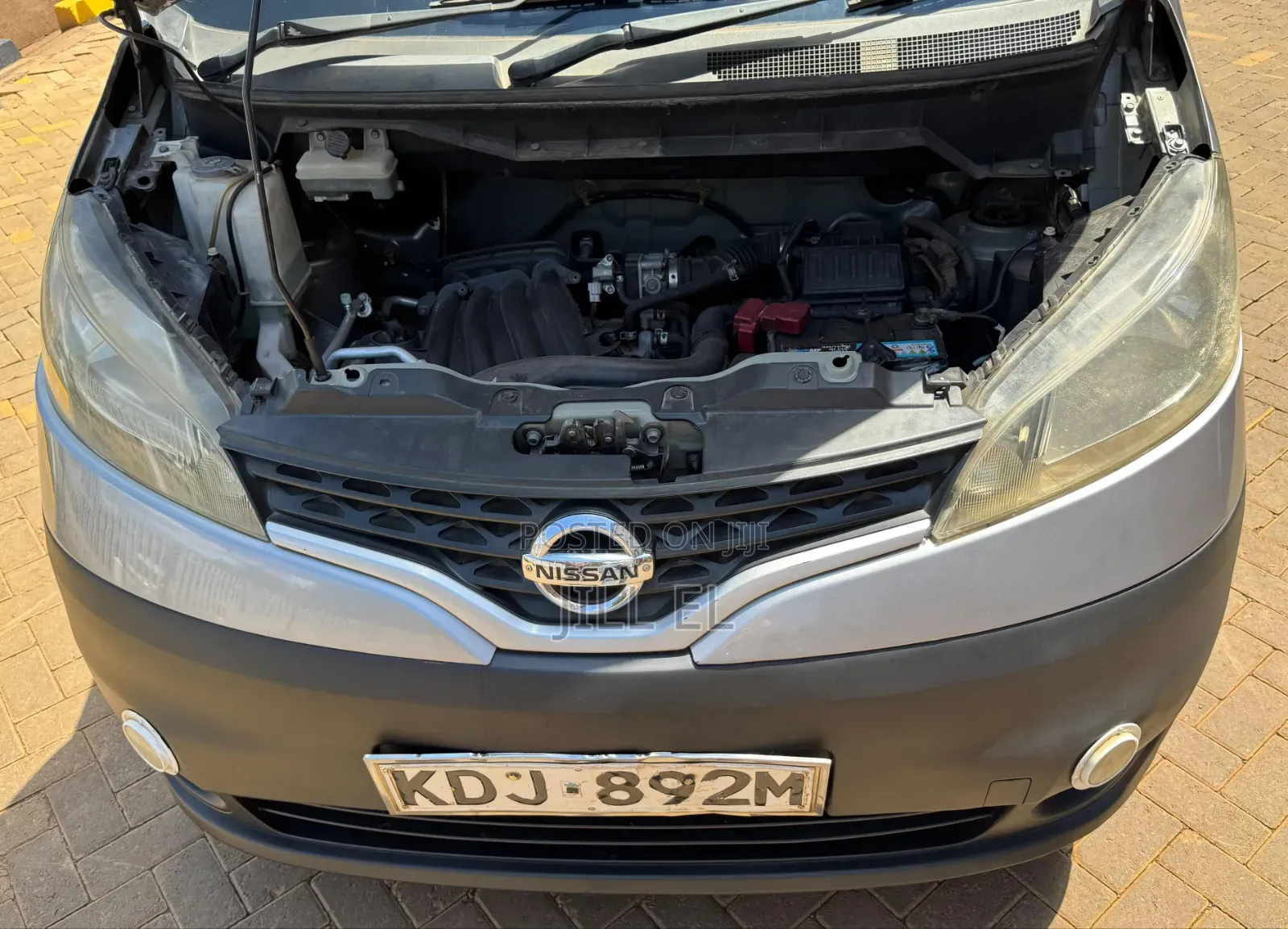 Nissan Caravan 2015 Gray
