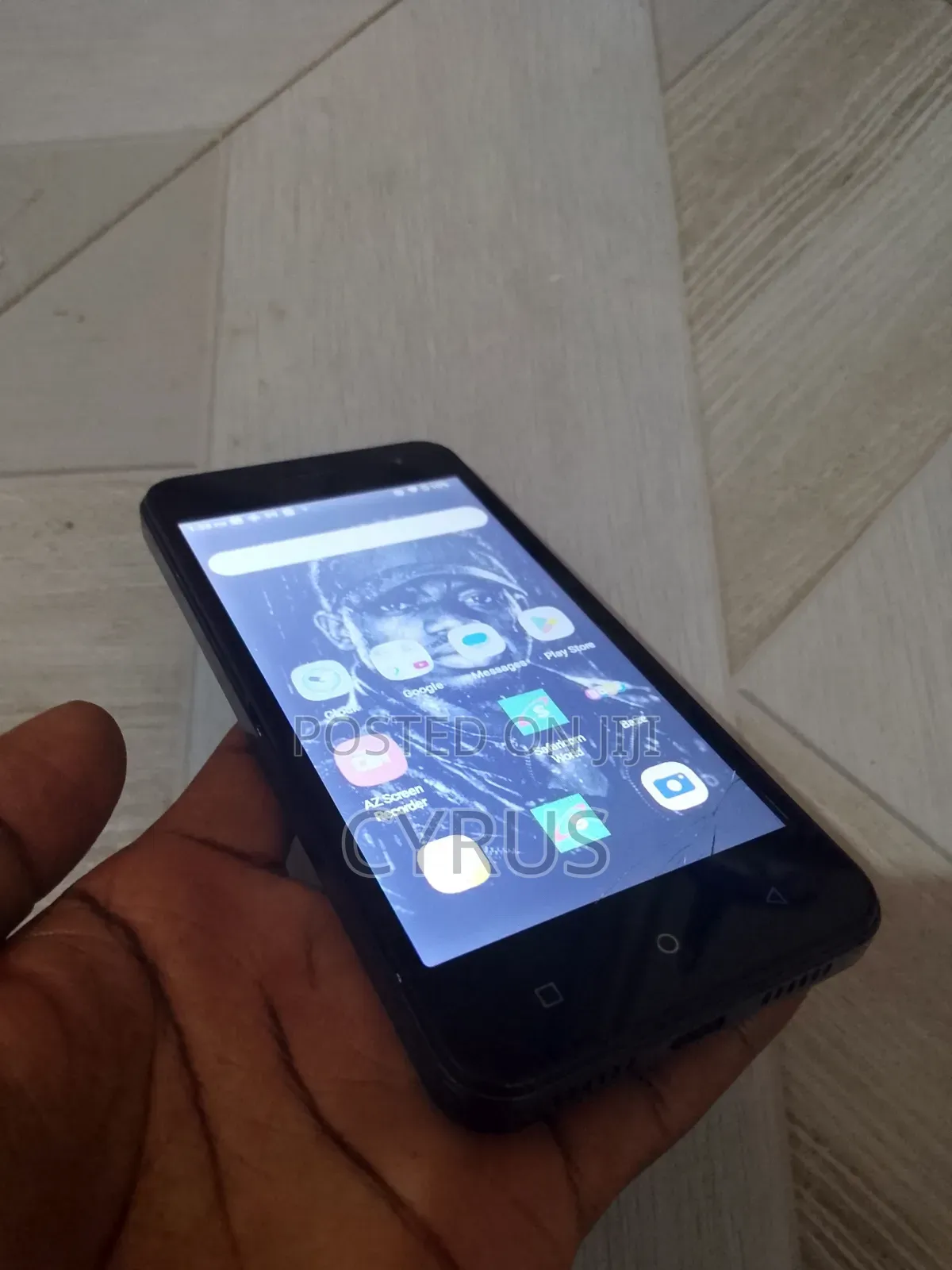 Neon Ultra 2 64 GB Black