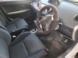 Toyota IST 2006 White