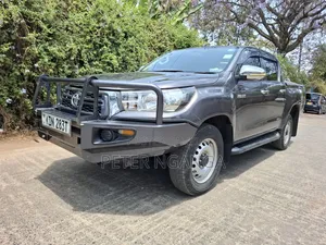 Toyota Hilux Revo Double Cab Deisel 2.4 AWD 2017 Gray
