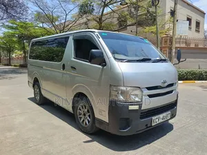 Toyota HiAce 2012 Silver