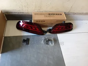• Mazda CX-5 LED Rear Bumper Reflector Lights - Dynamic Brake & Signal