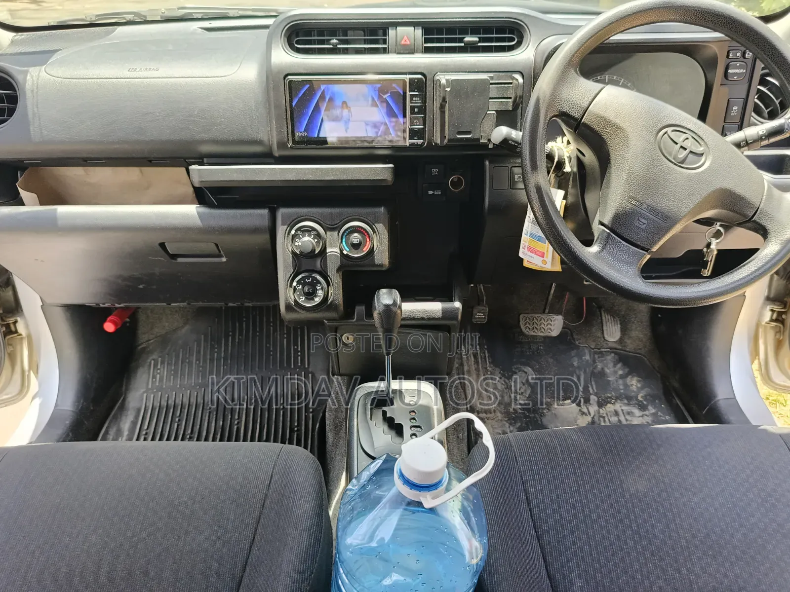 Toyota Succeed 2018 Silver