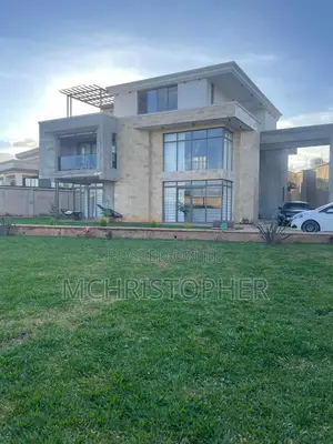6bdrm Maisonette in Kerarapon for sale