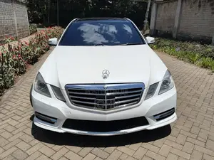 Mercedes-Benz E250 2012 Pearl