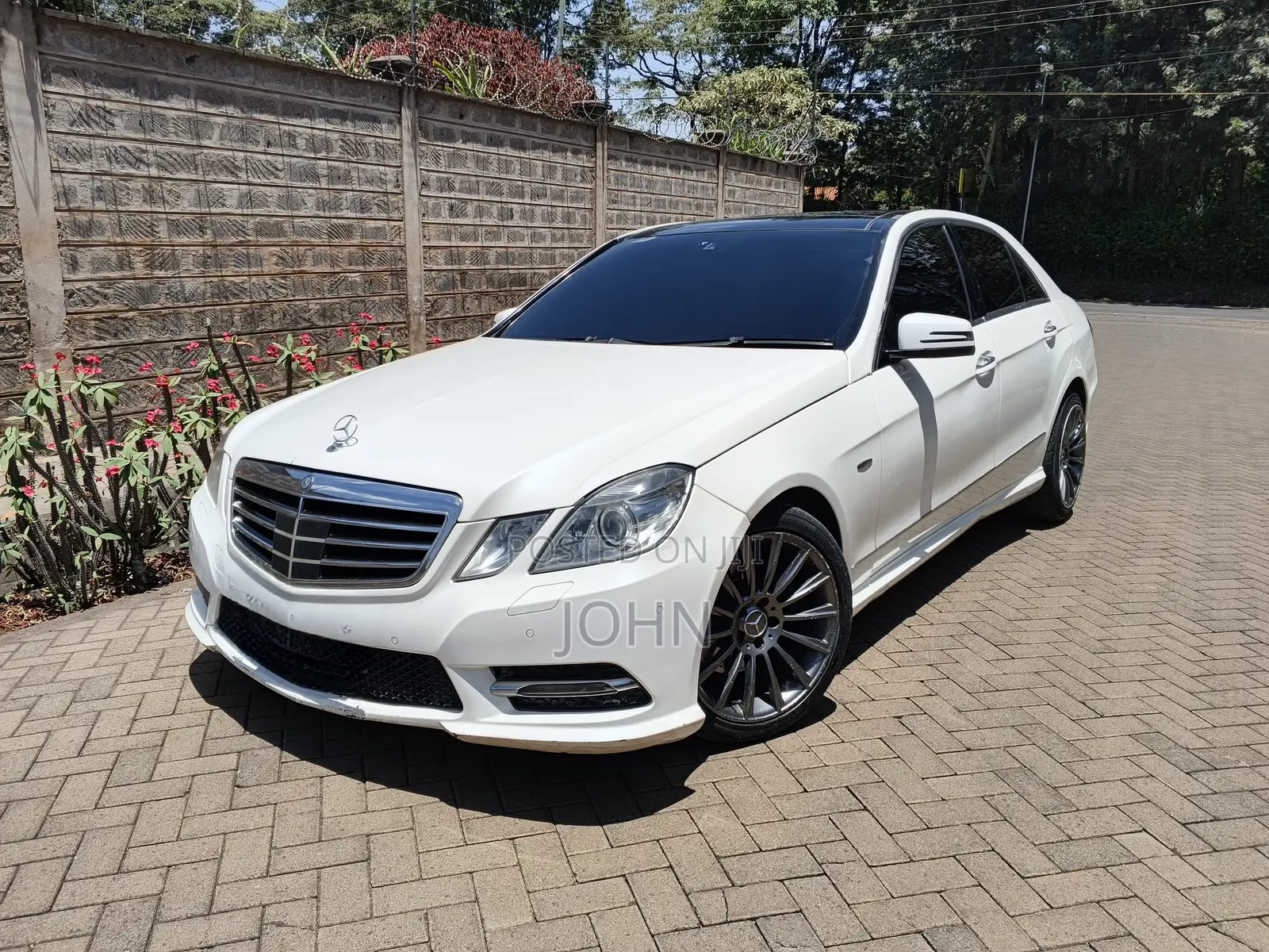 Mercedes-Benz E250 2012 Pearl