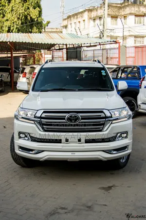 Toyota Land Cruiser 4.6 V8 ZX 2020 White