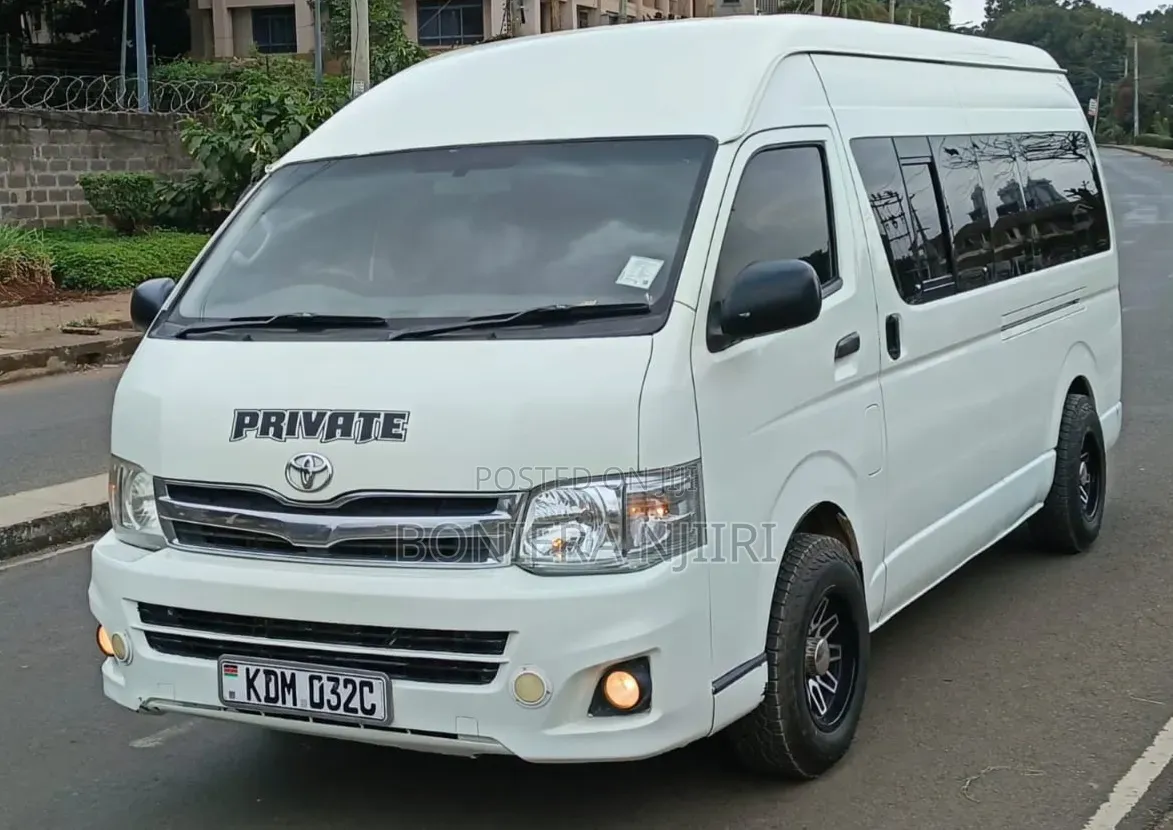 Toyota HiAce 2014 White