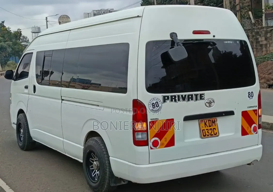 Toyota HiAce 2014 White