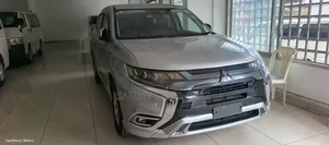 Mitsubishi Outlander 2.4 PHEV AWD 2018 Silver
