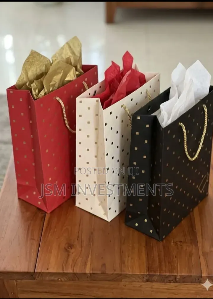 A3 Dotted Gift Bags