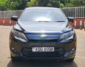 Toyota Harrier 2.0 2017 Black