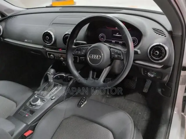 Audi Q2 2020 White
