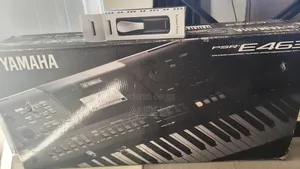YAMAHA PSR E463 + Sustain Pedal