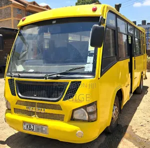 Isuzu NQR 2008 Yellow