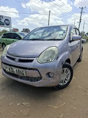 Toyota Passo 1.0 FWD 2015 Pink