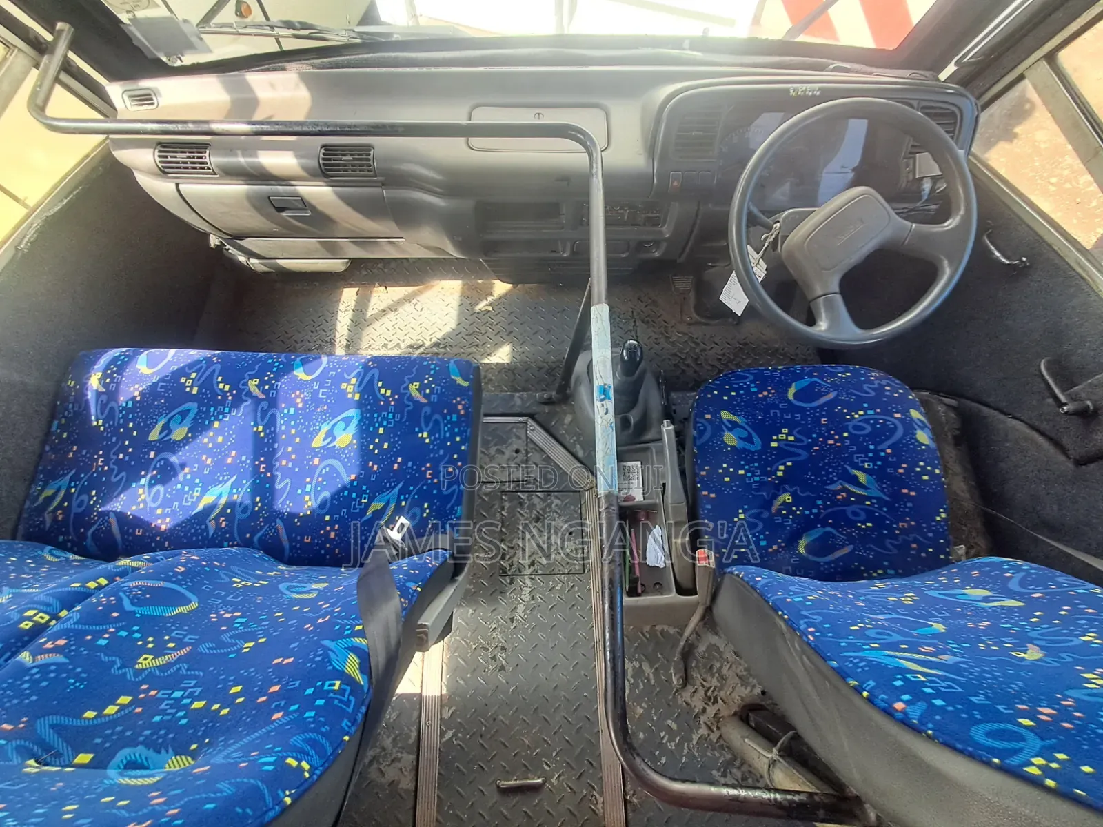 Isuzu NQR 2009 Yellow