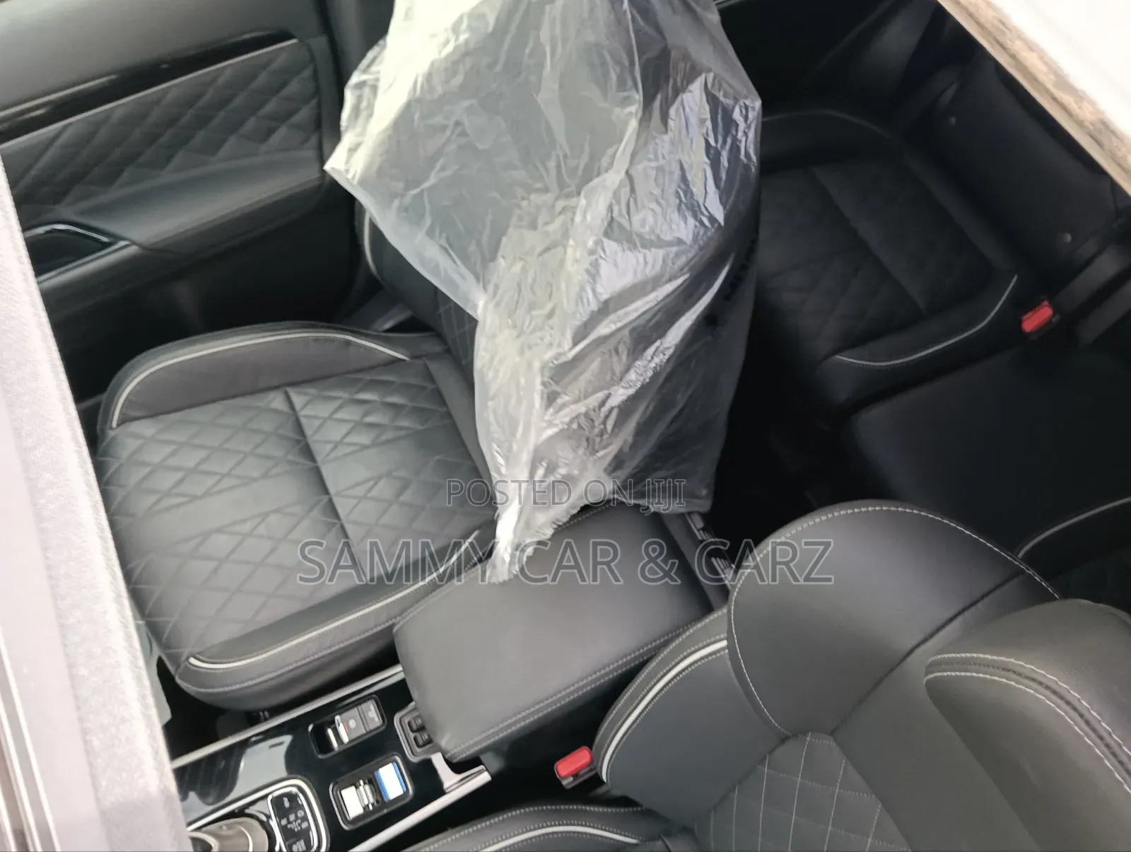 Mitsubishi Outlander 2.4 PHEV AWD 2018 Silver