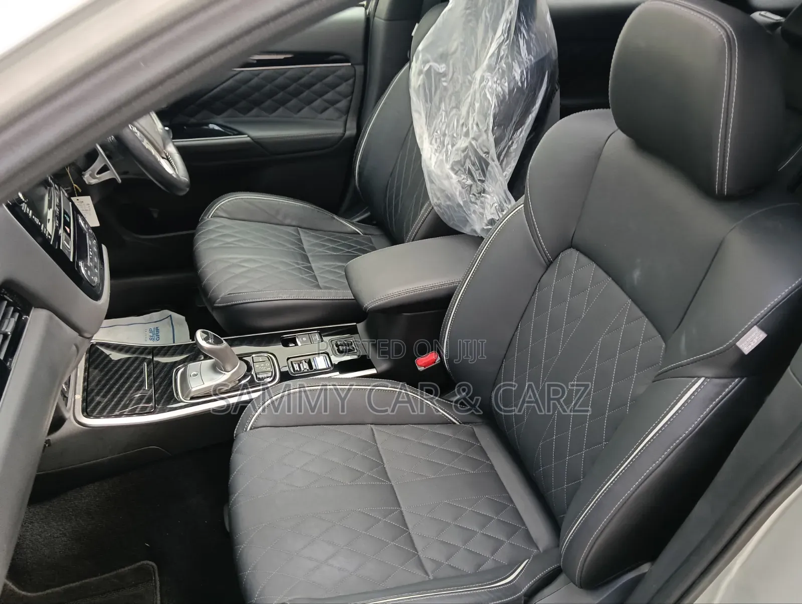 Mitsubishi Outlander 2.4 PHEV AWD 2018 Silver