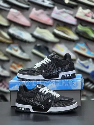 Louis Vuitton Sneakers Black