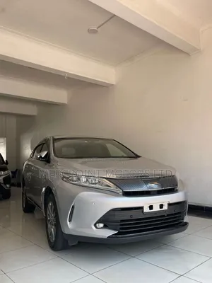 Toyota Harrier 2.0 4WD 2019 Silver