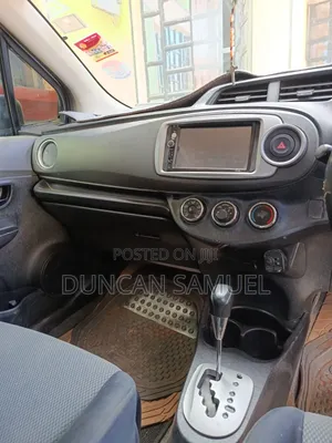 Toyota Vitz 2012 Blue