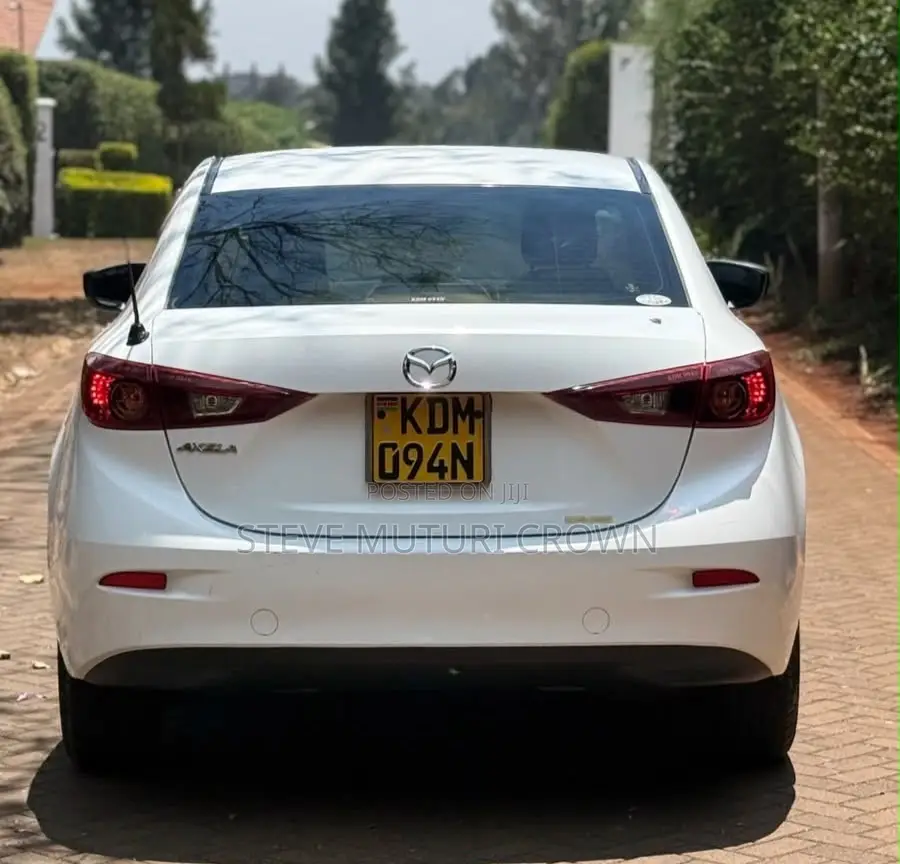Mazda Axela 2016 White